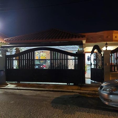 Hermosa casa urbanización Jardines del Norte Santiago De Los Caballeros Exterior foto