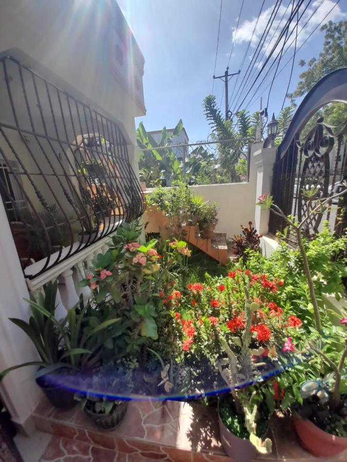 Hermosa casa urbanización Jardines del Norte Santiago De Los Caballeros Exterior foto