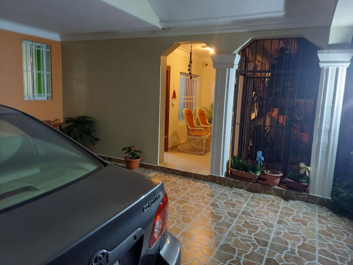 Hermosa casa urbanización Jardines del Norte Santiago De Los Caballeros Exterior foto
